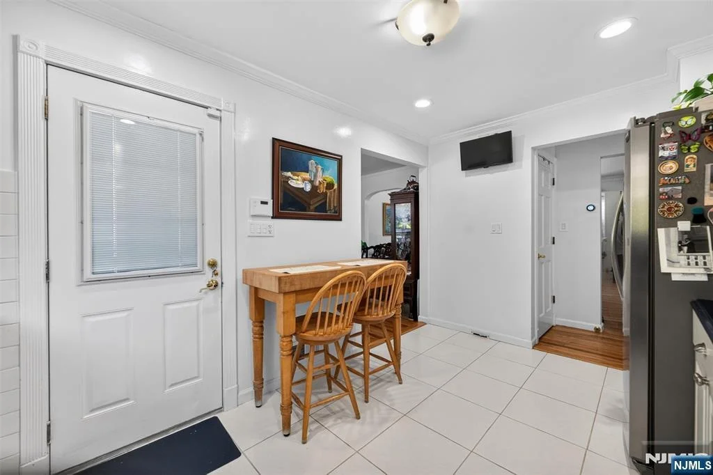 Photo of 413 Maple Hill