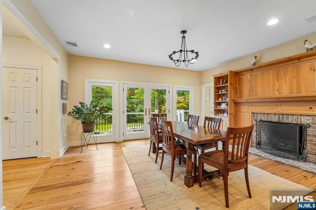 Photo of 580 Brookside