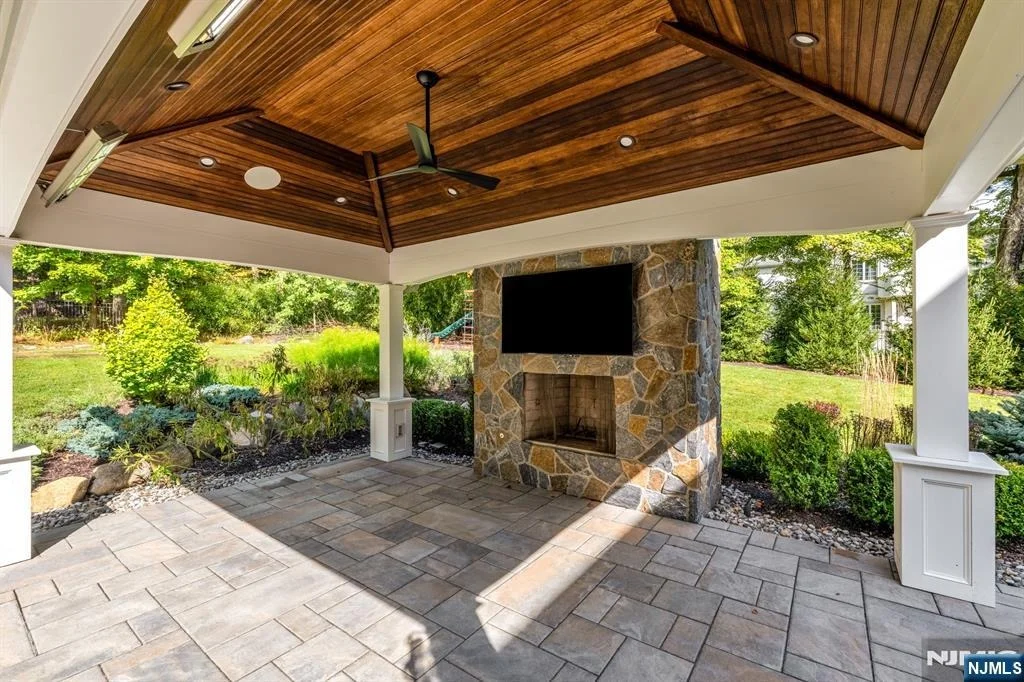 Photo of 7 Brookside