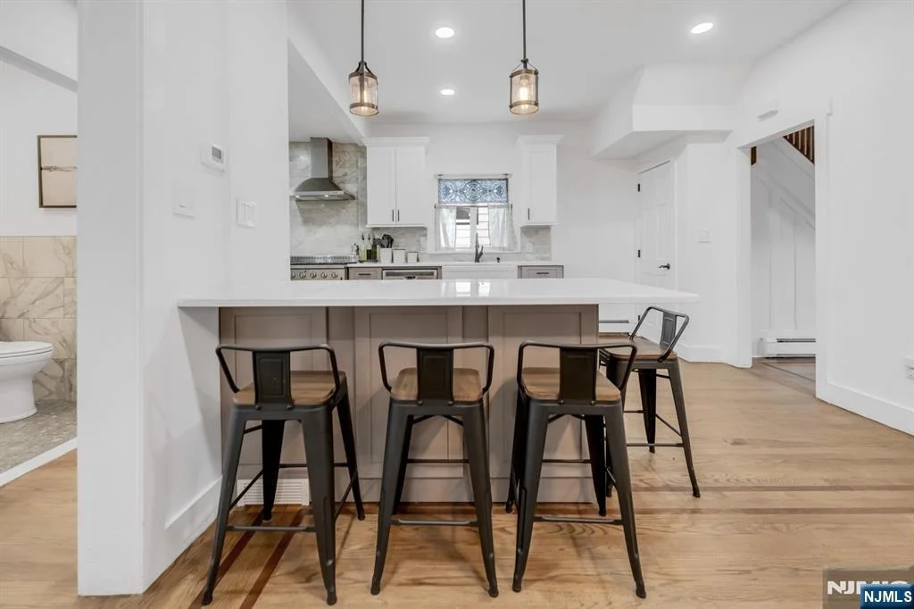 Photo of 49 Walnut