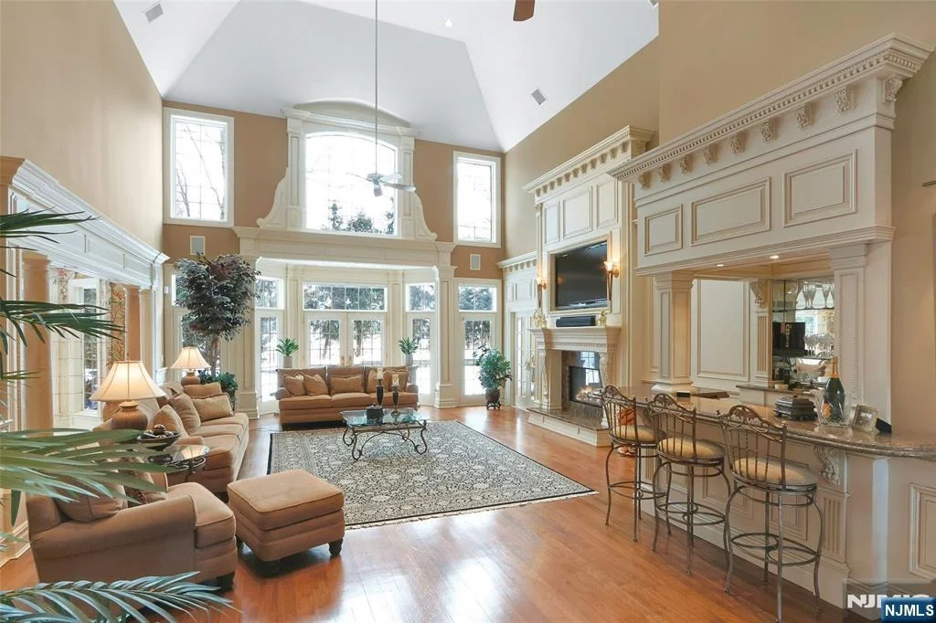 Photo of 457 Devonshire