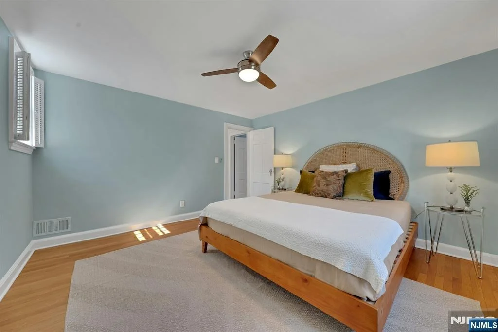 Photo of 26 Whittier