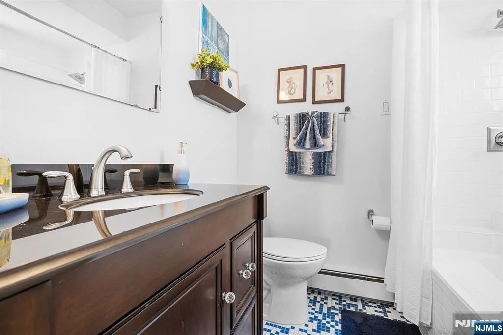 Photo of 1631 Maple