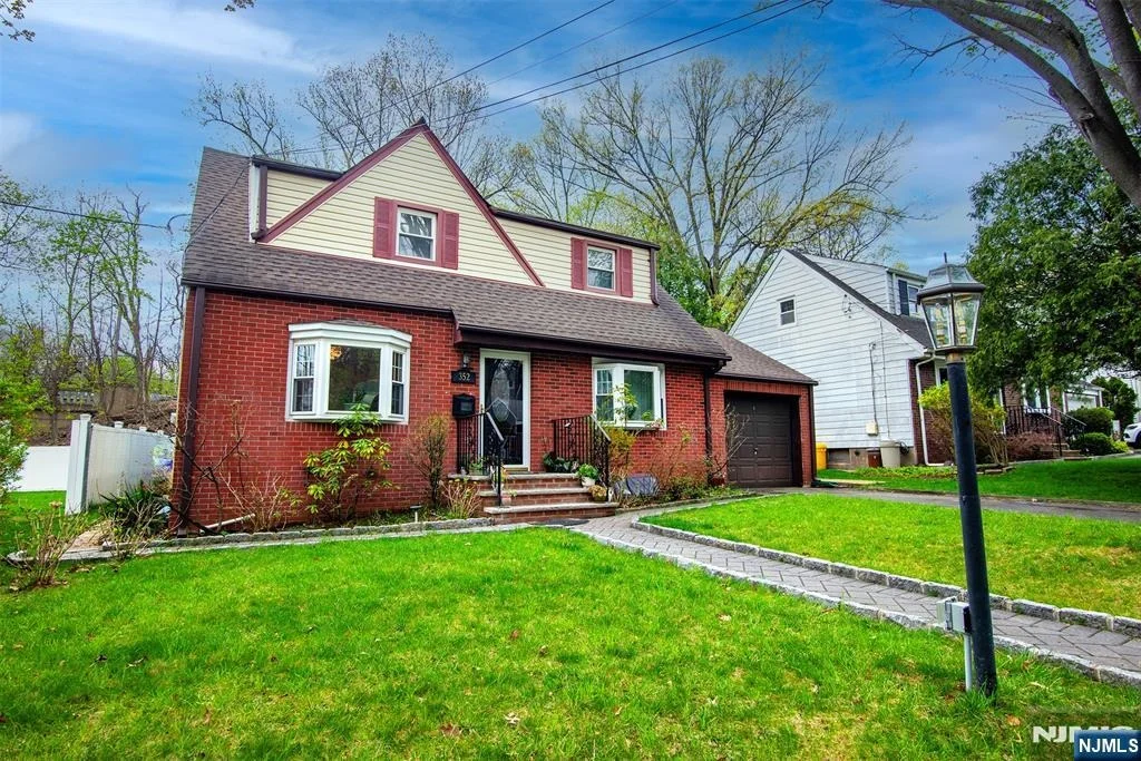 Photo of 352 Billington