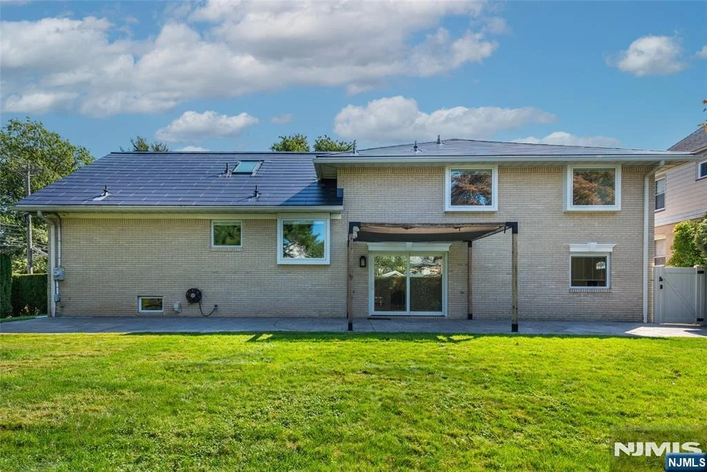 Photo of 182 Ridge