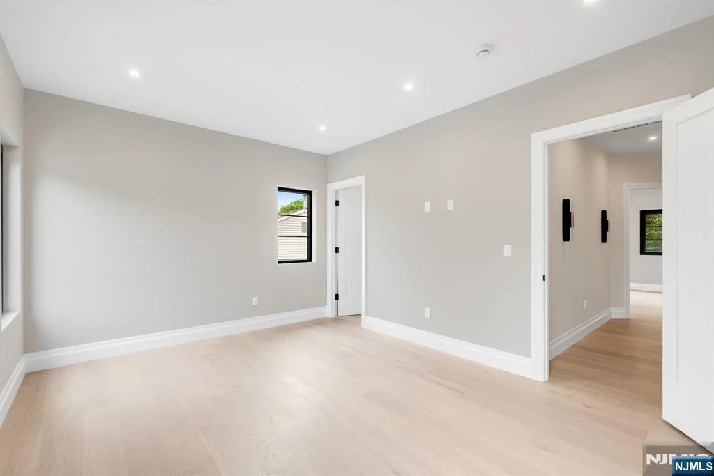 Photo of 474 Oregon