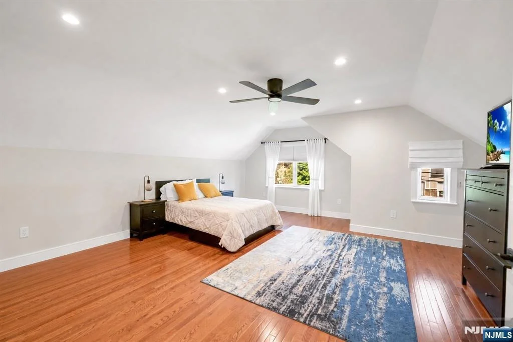 Photo of 433 Piermont
