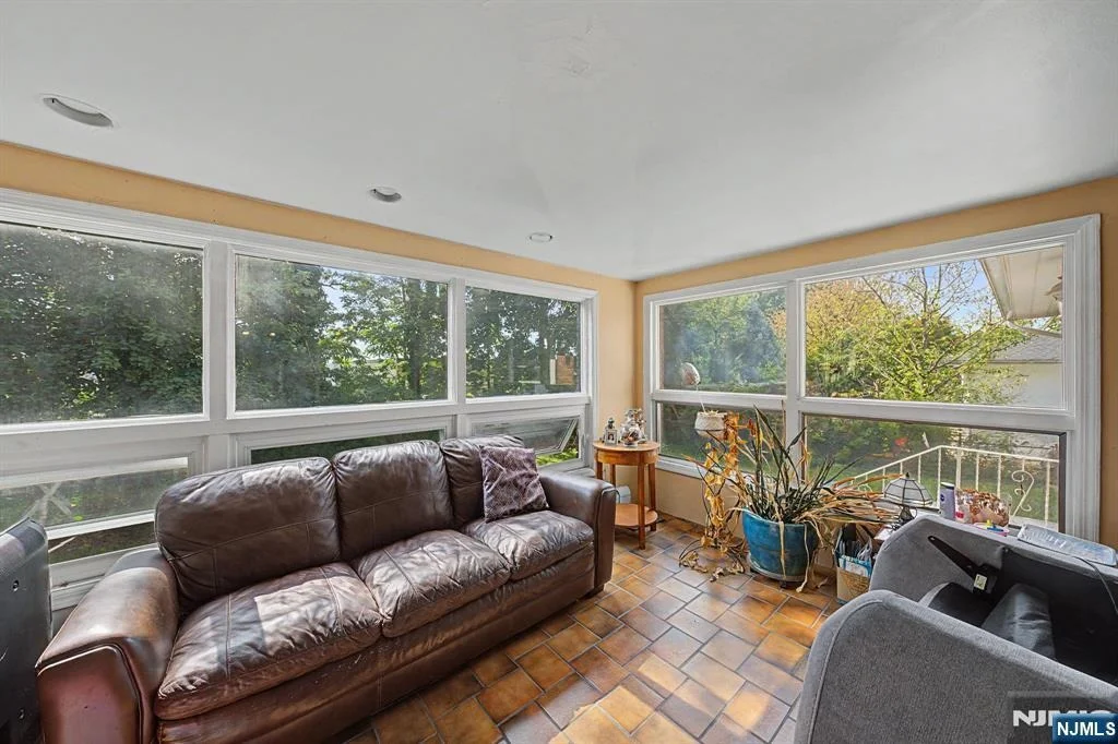Photo of 154 Ames