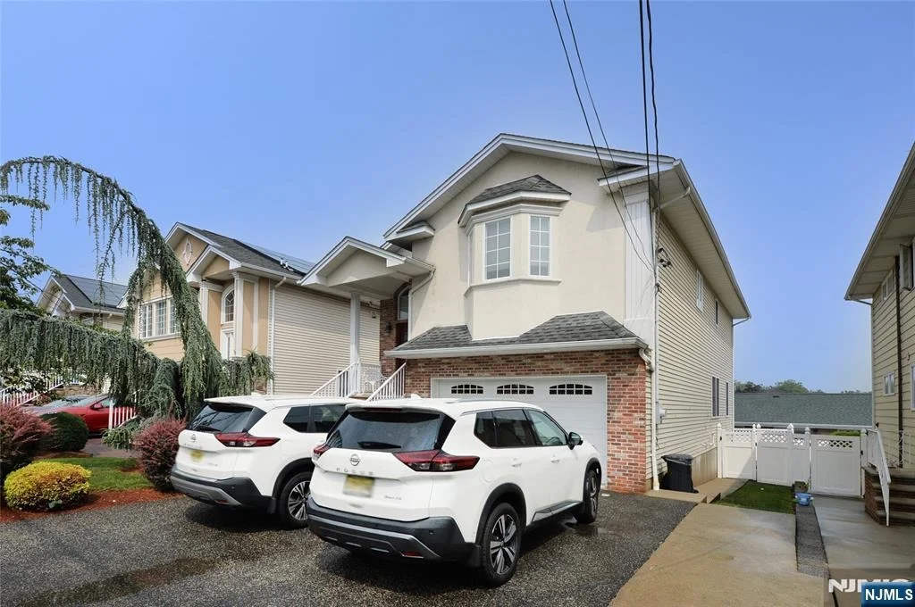 Photo of 120 Corabelle