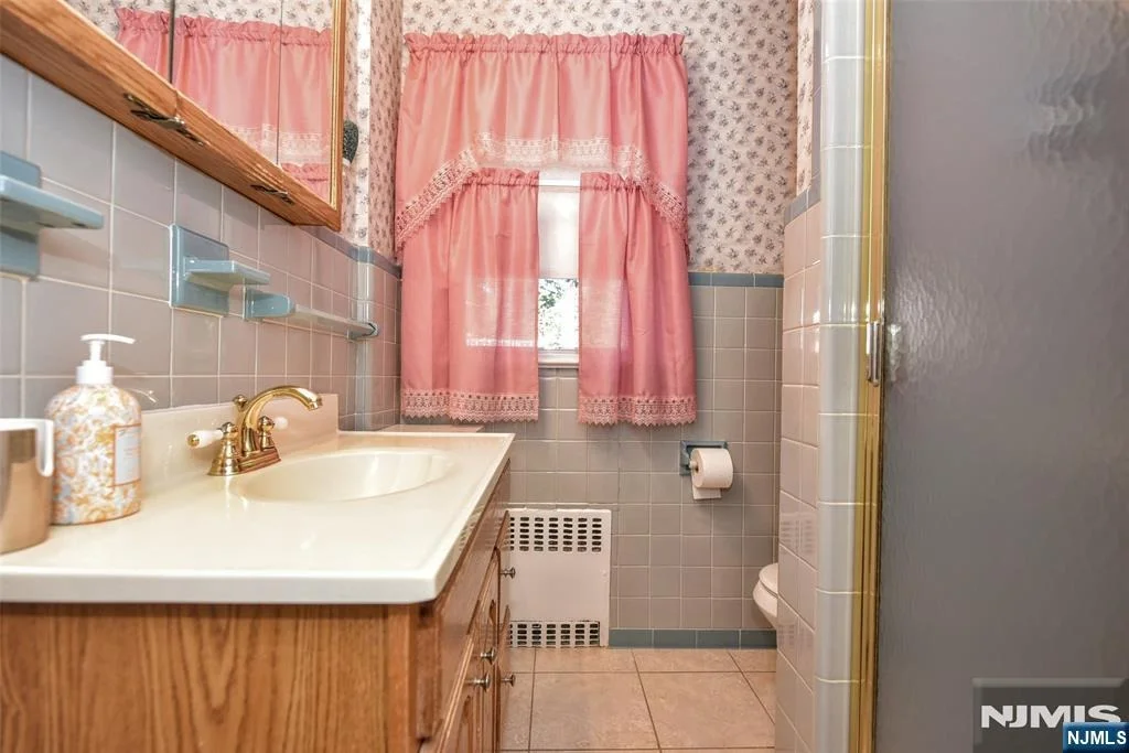 Photo of 137 Manhattan