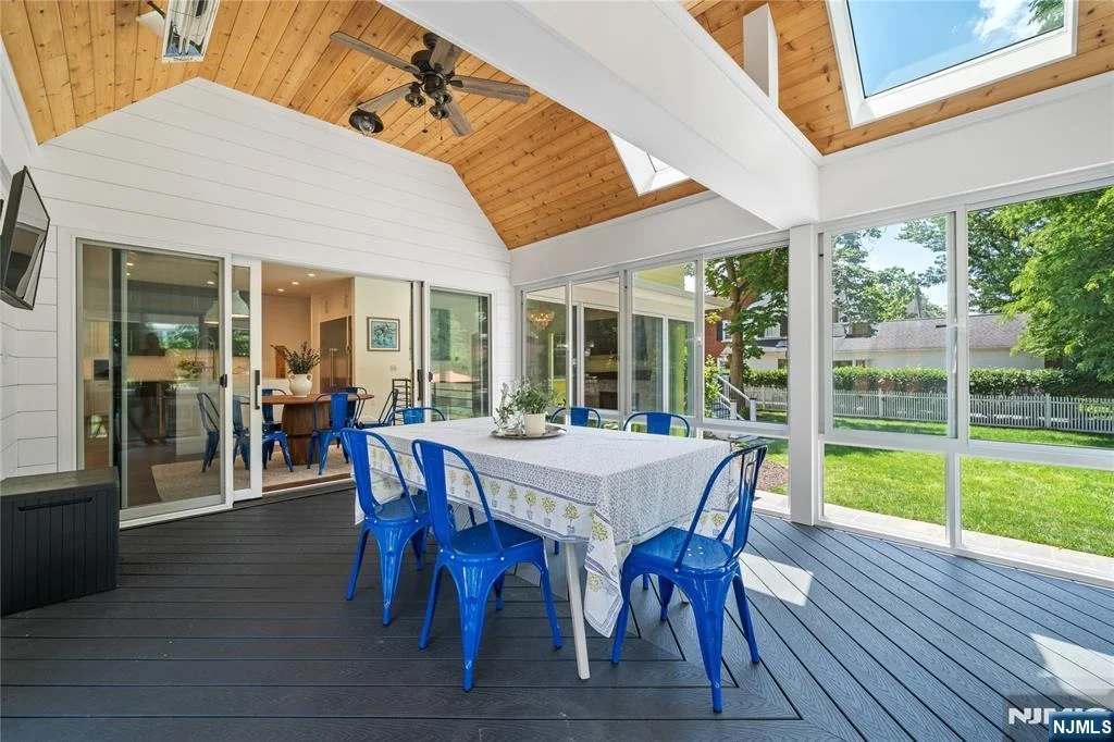 Photo of 48 Edgemont