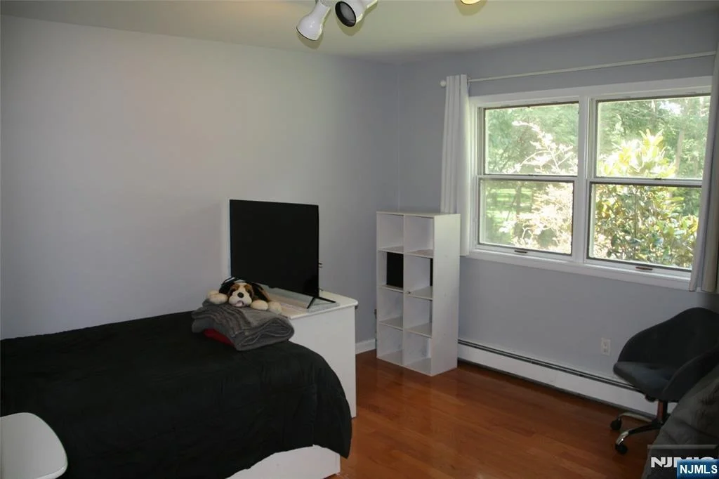 Photo of 452 Glendale