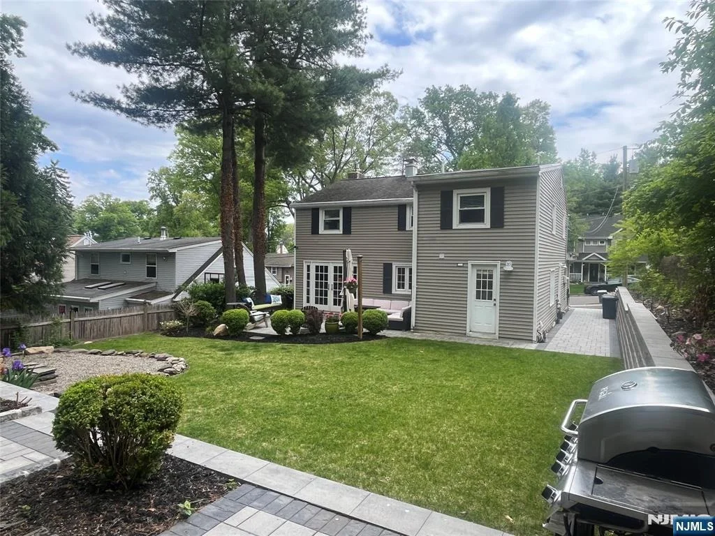 Photo of 105 Bergen