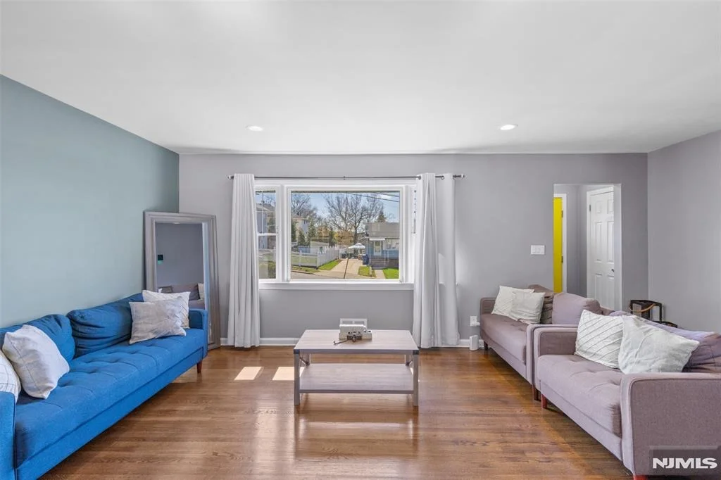 Photo of 404 Simons