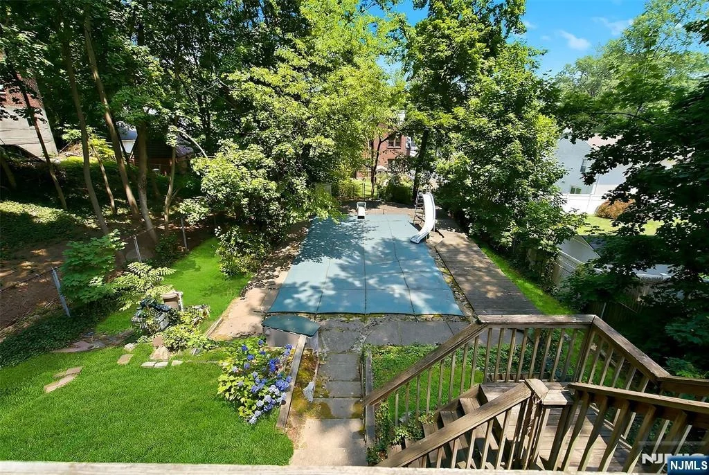 Photo of 308 Ross