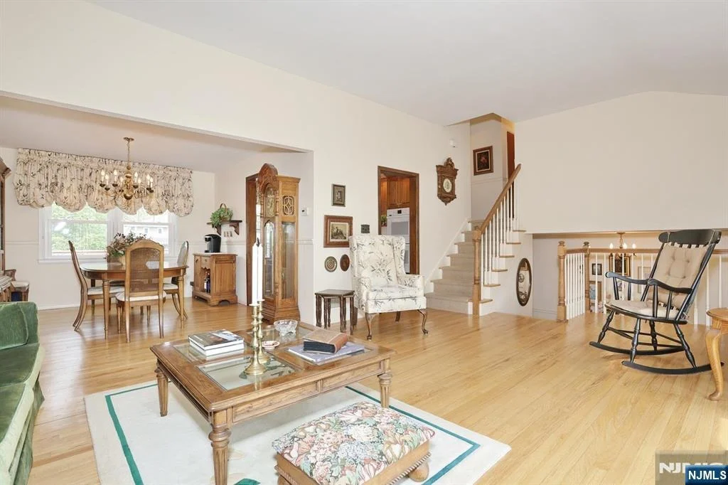 Photo of 222 Merritt