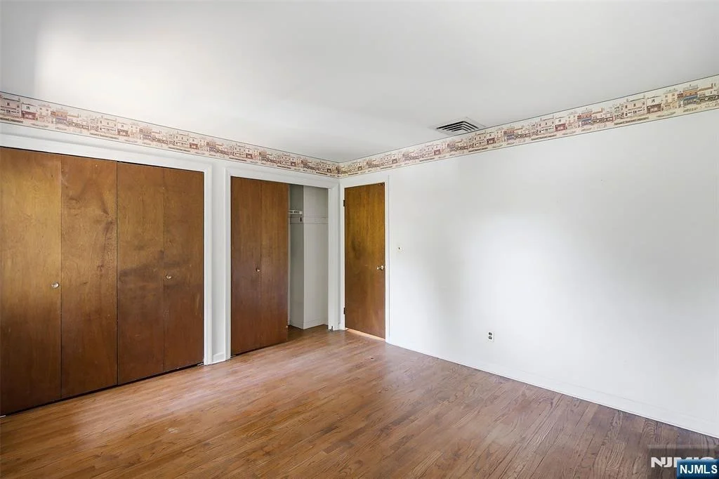 Photo of 308 Ross