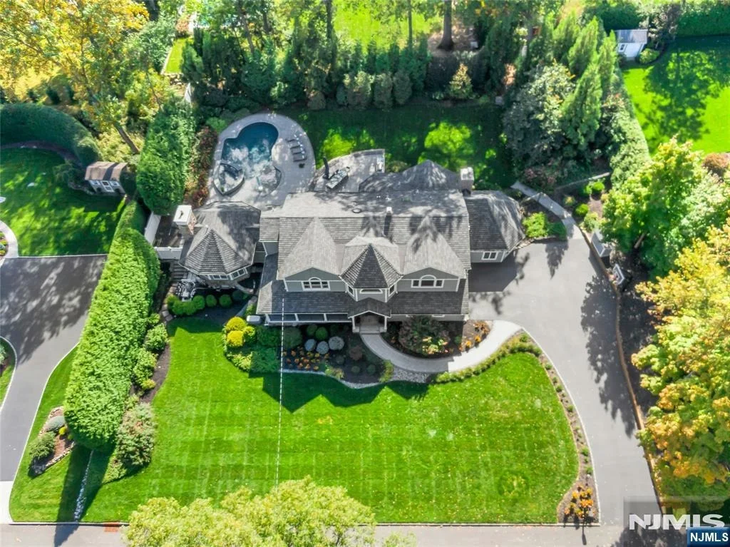 Photo of 545 Miller