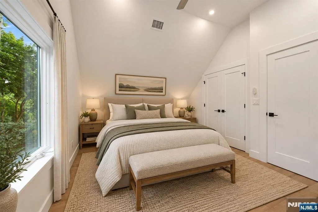 Photo of 517 Park