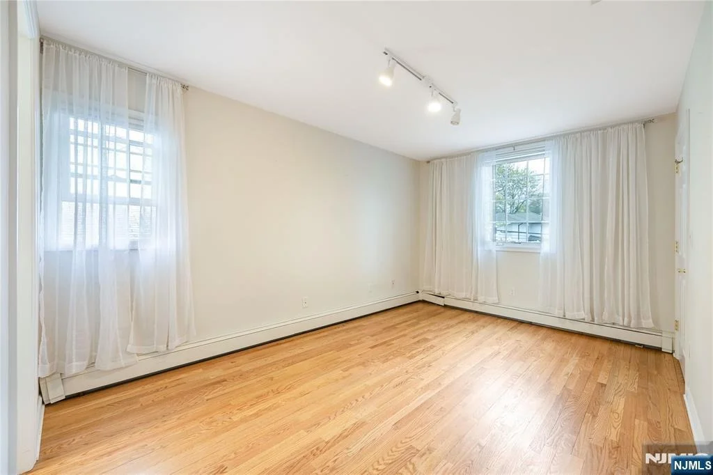 Photo of 75 Columbus