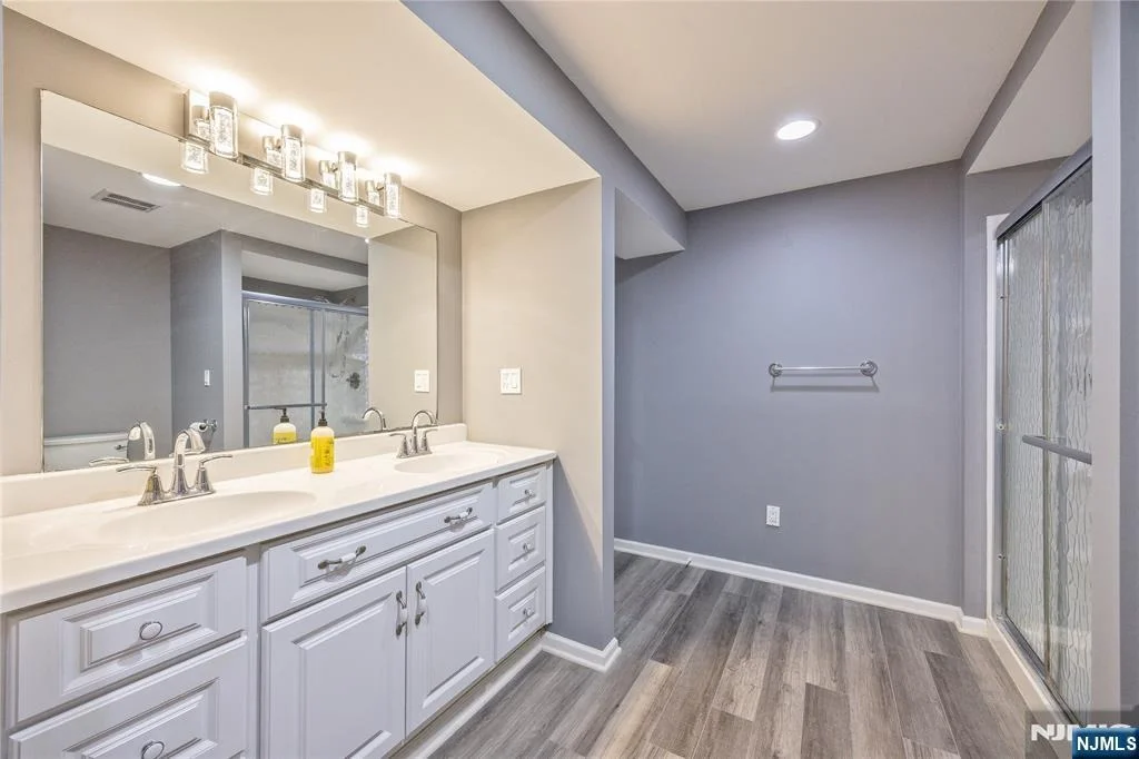 Photo of 202 Chestnut Ridge