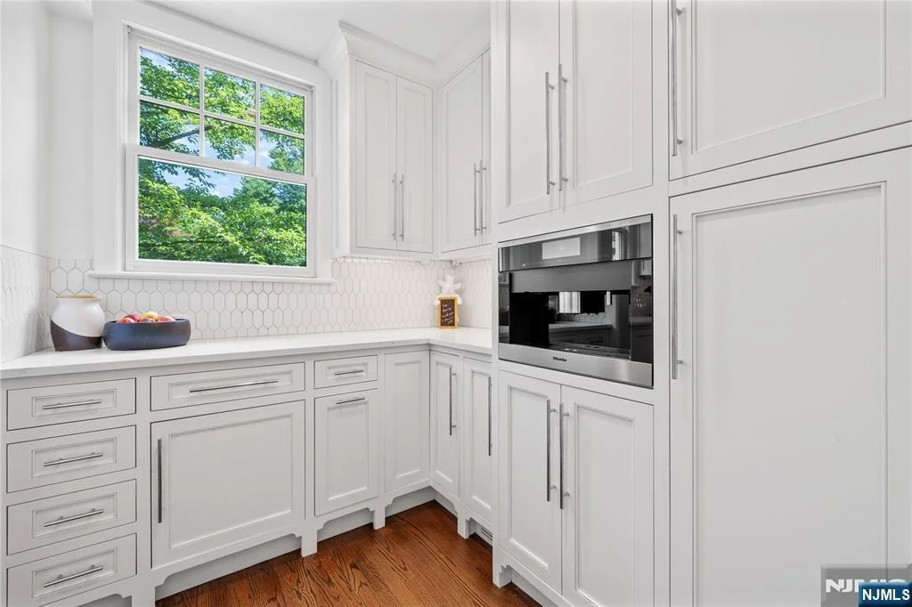 Photo of 48 Edgemont