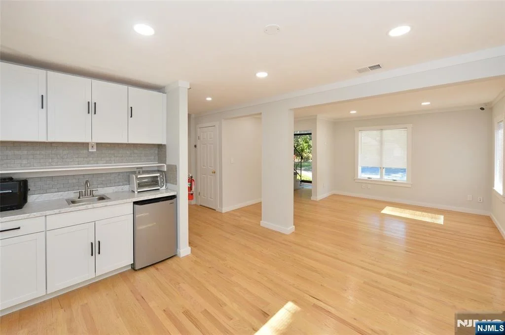 Photo of 24 Farview