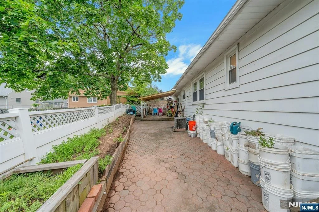 Photo of 48 Doherty