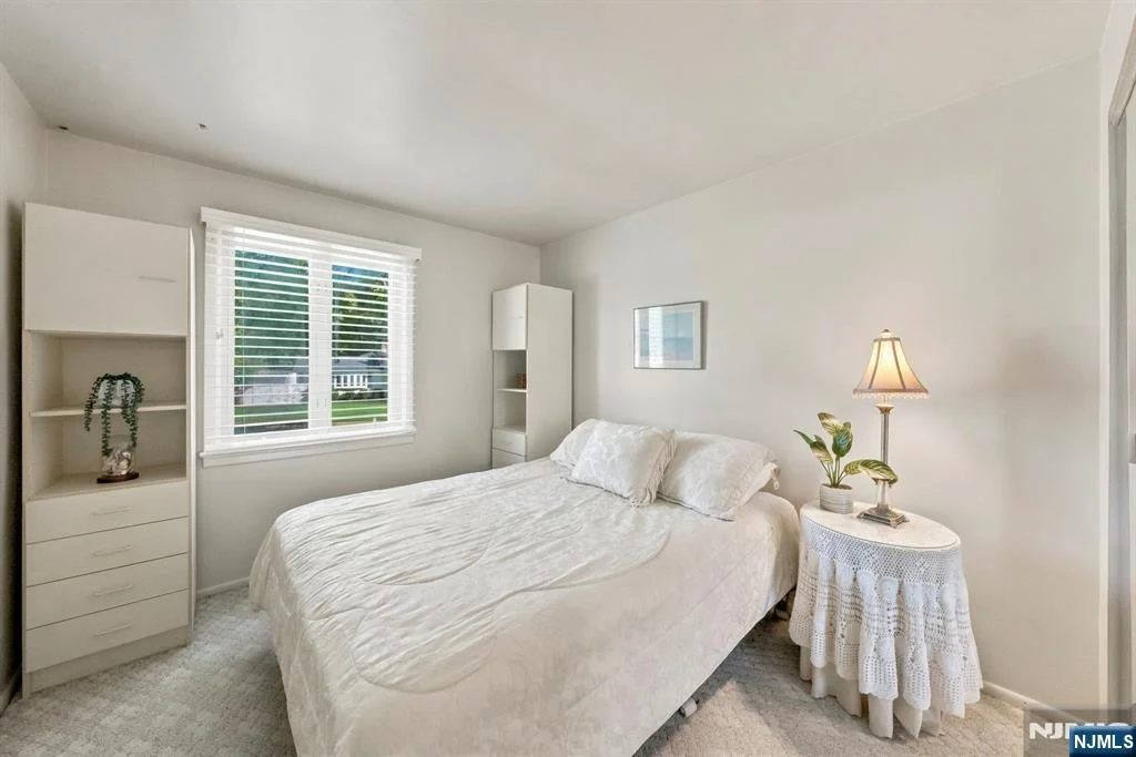 Photo of 33 Waling