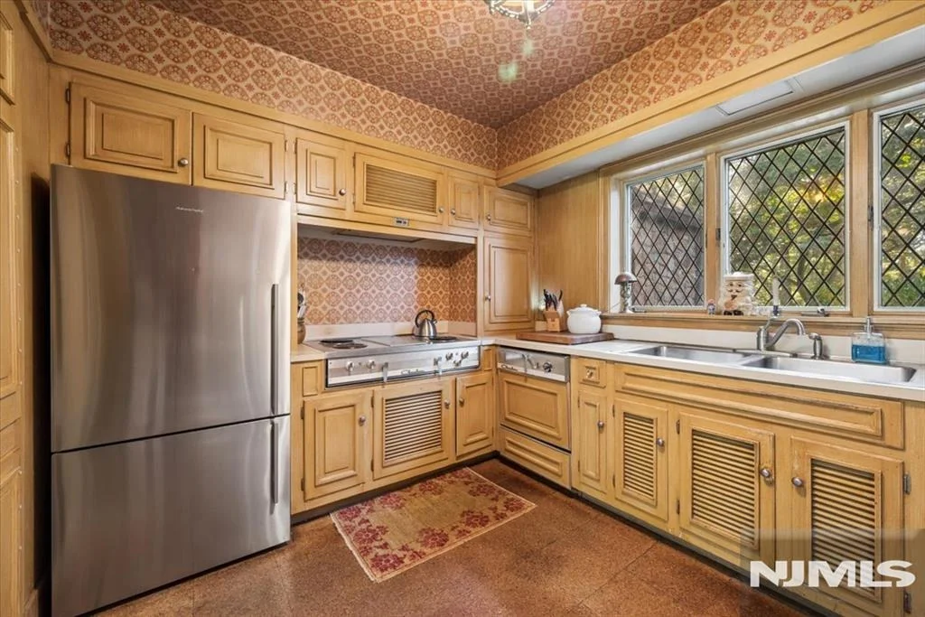 Photo of 568 Waterloo