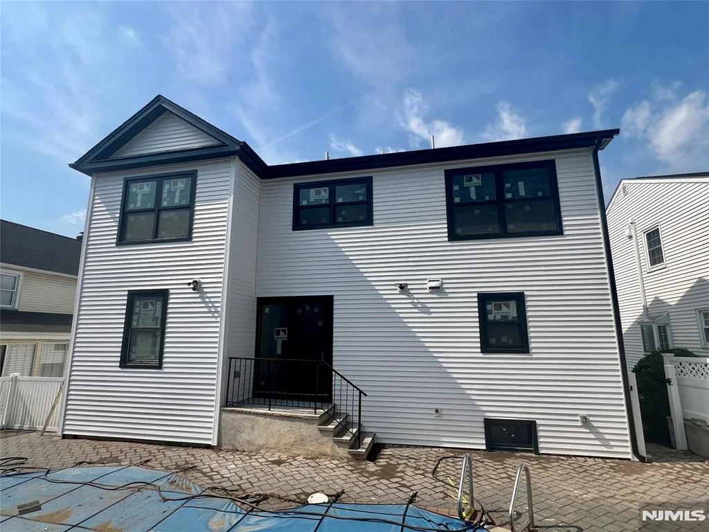 Photo of 56 Hamilton