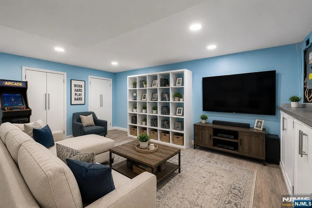 Photo of 175 Manning