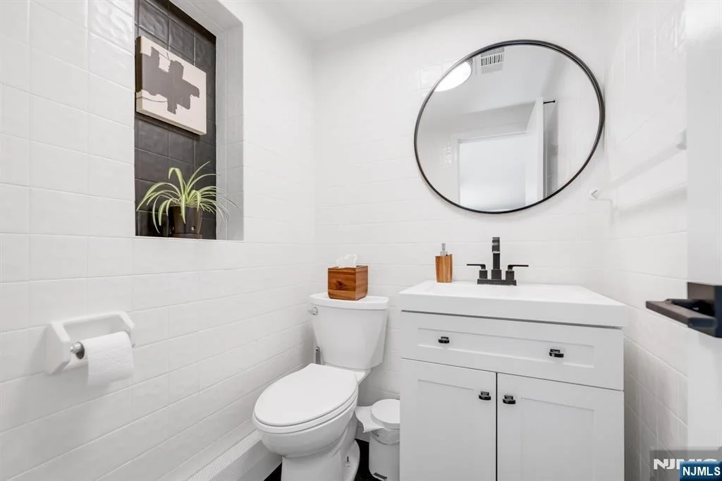 Photo of 433 Piermont