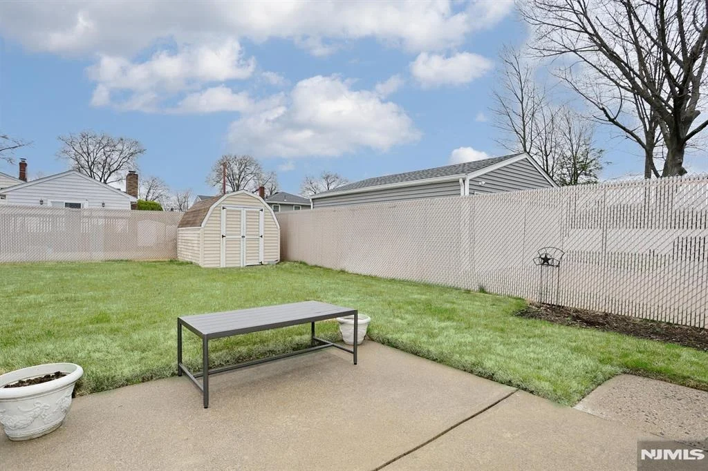 Photo of 79 Bell