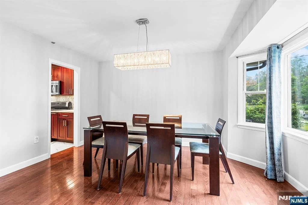 Photo of 175 Manning