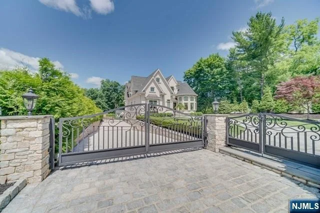 Photo of 63 Grandview