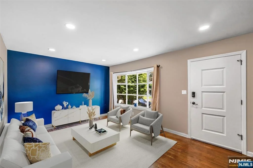 Photo of 101 Pinecrest