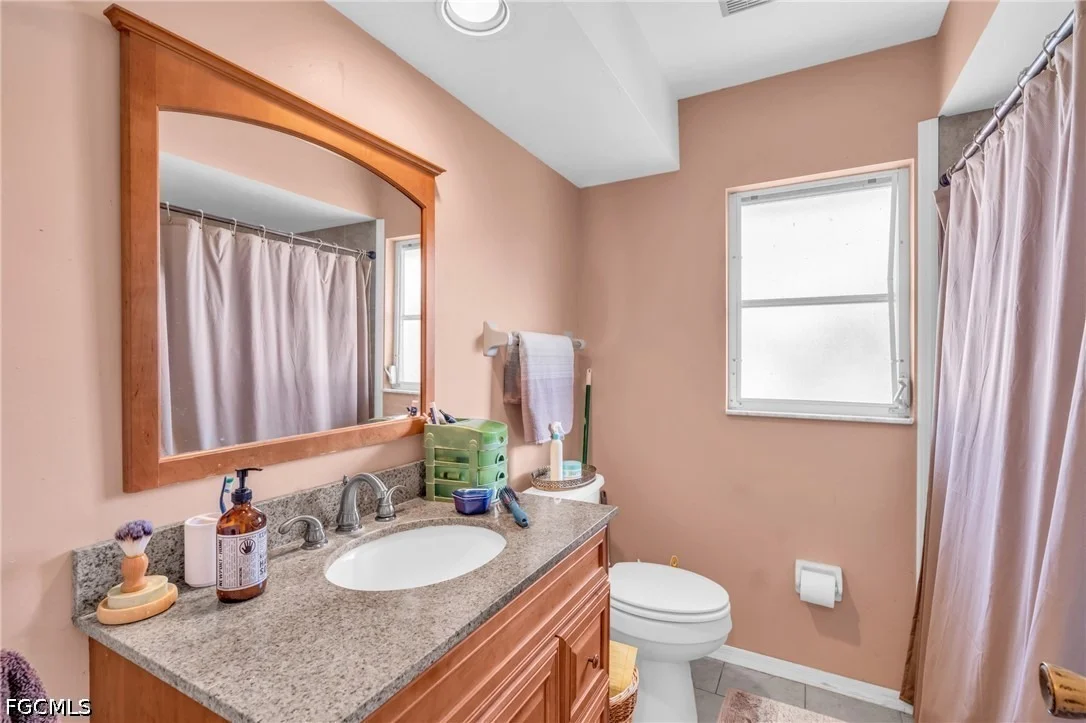 Photo of 1210 Riverbend Drive
