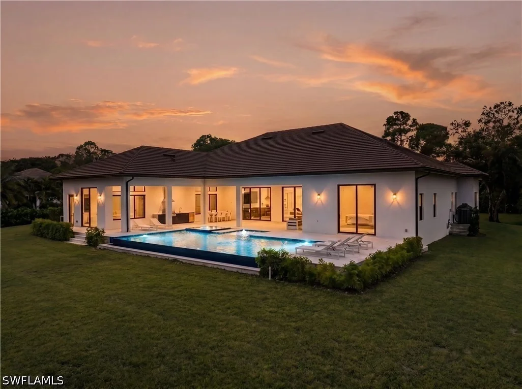 Photo of 6590 Trail Boulevard