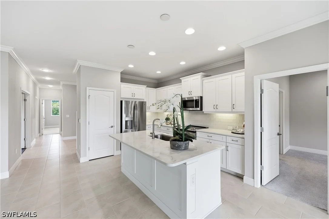 Photo of Unit 908 at 6966 Avalon Circle