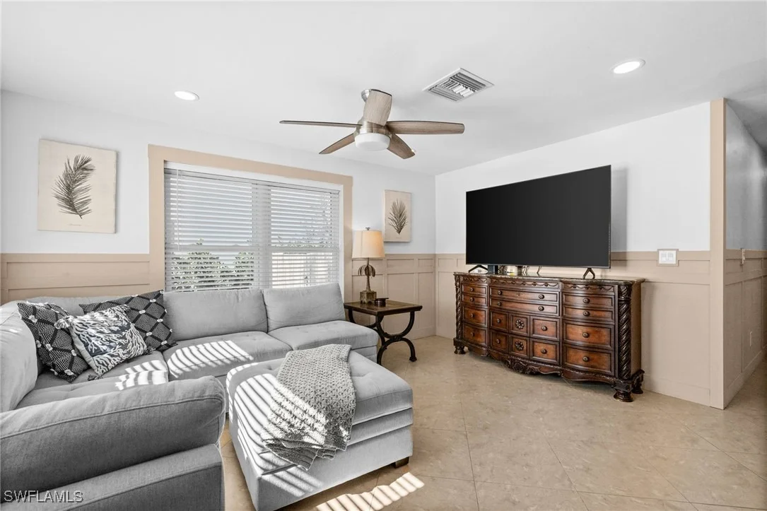 Photo of 723 Park Avenue