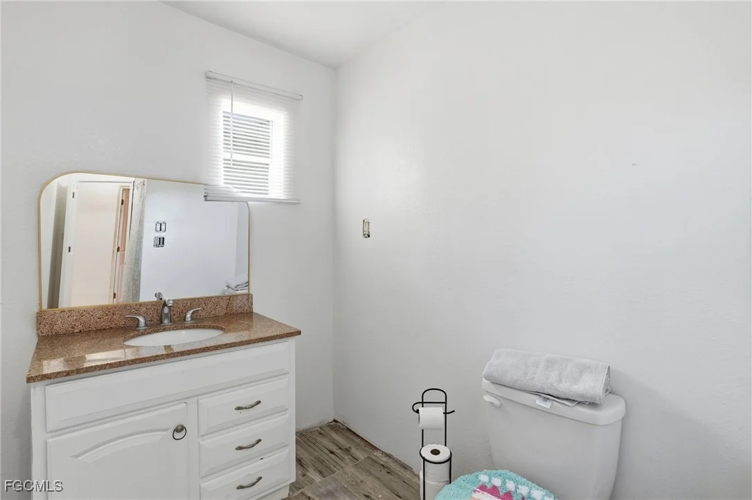 Photo of 829 N Bridge Street