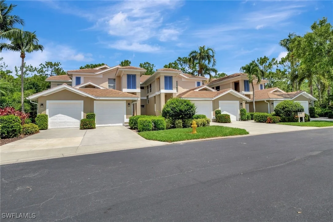 Photo of Unit 101 at 857 Carrick Bend Circle