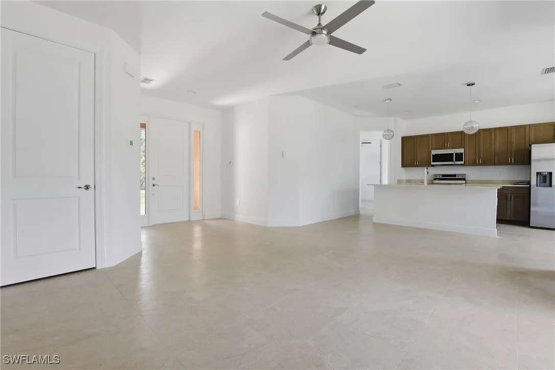 Photo of 2167 Della Drive