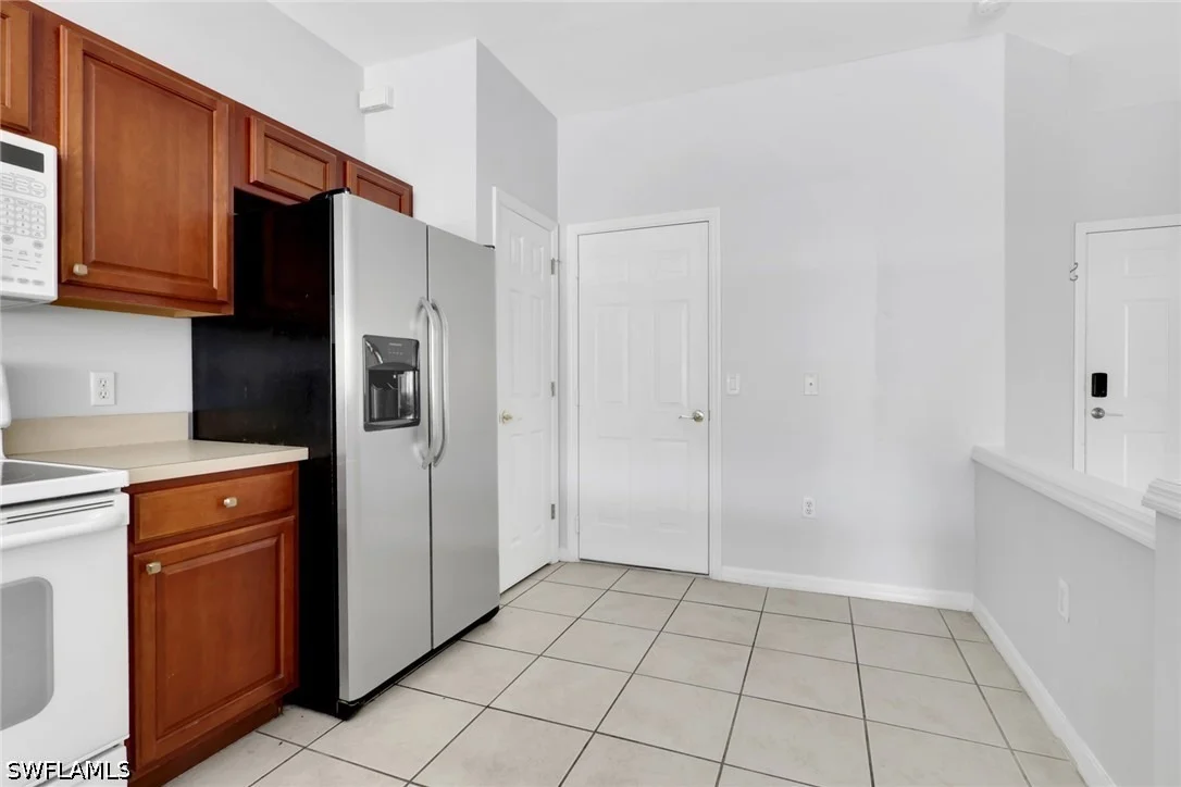 Photo of Unit 108 at 937 Hampton Circle