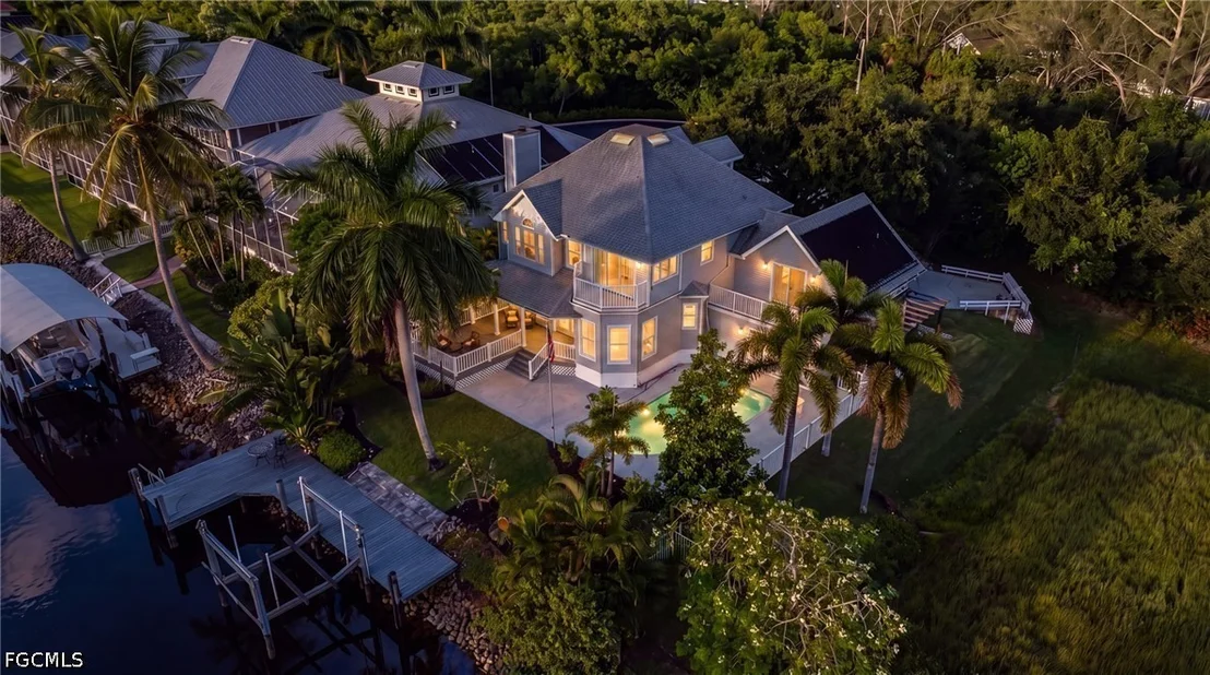 Photo of 1495 Gordon River Lane