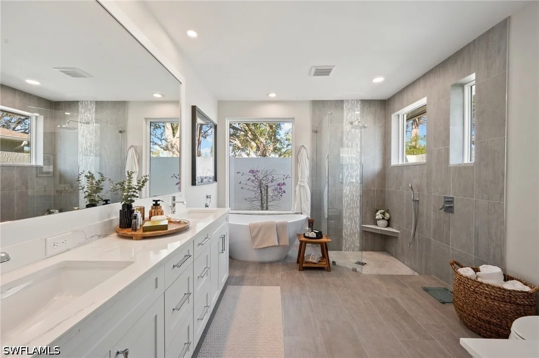 Photo of 6625 NEW HAVEN Circle