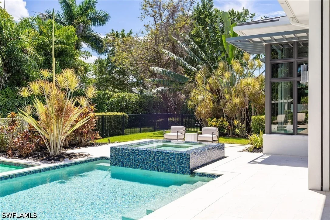 Photo of 1300 Nautilus Road