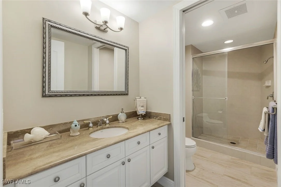 Photo of Unit 206 at 700 La Peninsula Boulevard