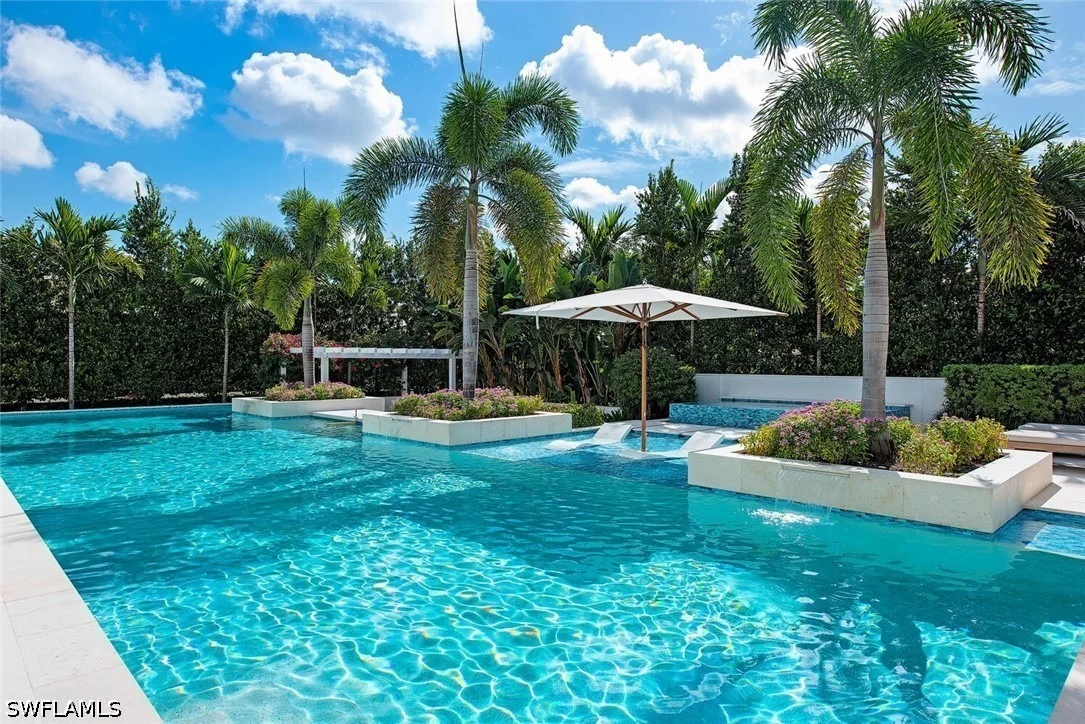 Photo of 1675 Gordon Drive